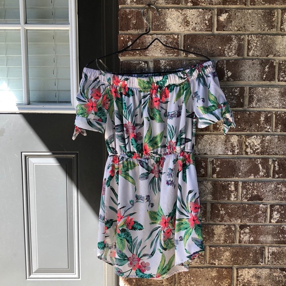 Off shoulder dress - Picture 1 of 3